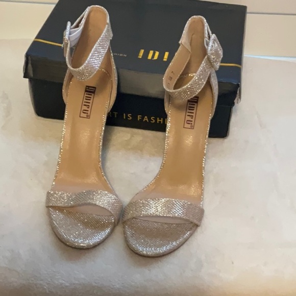 IDIFU Silver Stiletto Heels with Ankle Strap - Picture 1 of 7